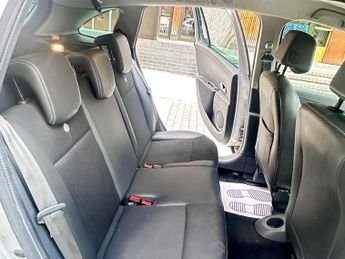 Renault Clio 1.6 VVT GT Line TomTom Sport Tourer Auto Euro 5 5dr