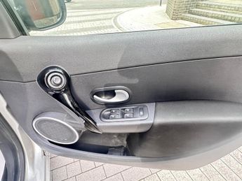 Renault Clio 1.6 VVT GT Line TomTom Sport Tourer Auto Euro 5 5dr