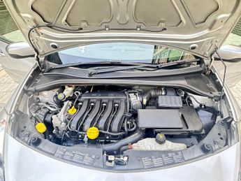 Renault Clio 1.6 VVT GT Line TomTom Sport Tourer Auto Euro 5 5dr