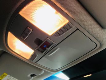 Hyundai KONA 64kWh Premium Auto 5dr (7kW Charger)