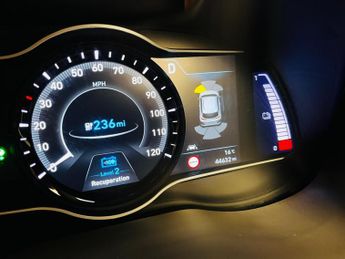 Hyundai KONA 64kWh Premium Auto 5dr (7kW Charger)