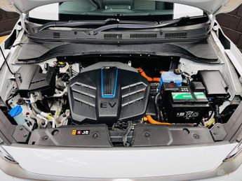 Hyundai KONA 64kWh Premium Auto 5dr (7kW Charger)