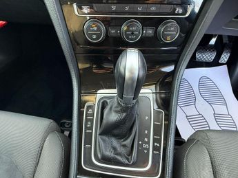 Volkswagen Golf 1.4 TSI BlueMotion Tech SE Edition Hatchback 5dr Petrol DSG Euro