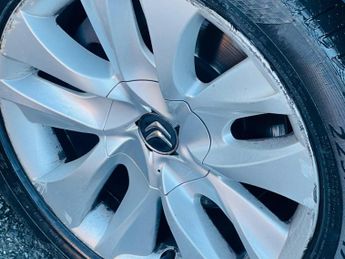 Citroen DS5 1.6 e-HDi Airdream DStyle EGS6 Euro 5 (s/s) 5dr