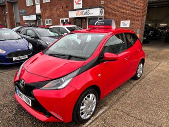 Toyota AYGO 1.0 VVT-i x-play Euro 6 5dr