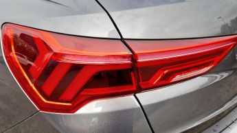 Audi Q3 1.5 TFSI CoD 35 Black Edition SUV 5dr Petrol S Tronic Euro 6 (s/