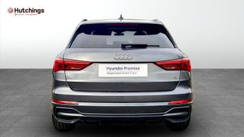 Audi Q3 1.5 TFSI CoD 35 Black Edition SUV 5dr Petrol S Tronic Euro 6 (s/
