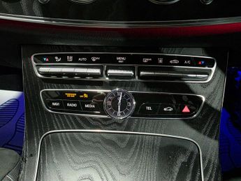 Mercedes-Benz E Class 2.0 E300de 13.5kWh AMG Line (Premium Plus) G-Tronic+ Euro 6 (s/s