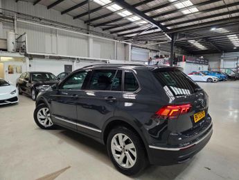 Volkswagen Tiguan 1.4 TSI 13kWh Life DSG Euro 6 (s/s) 5dr