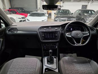Volkswagen Tiguan 1.4 TSI 13kWh Life DSG Euro 6 (s/s) 5dr