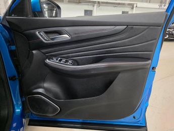 MG MG HS 1.5 T-GDI Exclusive DCT Euro 6 (s/s) 5dr