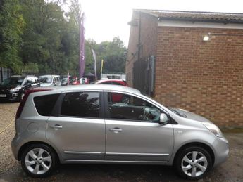 Nissan Note 1.6 16V Tekna Auto Euro 4 5dr