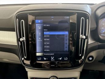 Volvo XC40 2.0 D3 Momentum Pro Auto Euro 6 (s/s) 5dr
