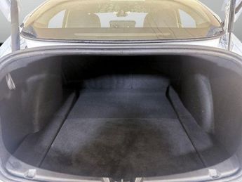 Tesla Model 3 (Dual Motor) Long Range Auto 4WDE 4dr