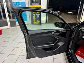 Audi A1 1.0 TFSI 30 Technik Sportback S Tronic Euro 6 (s/s) 5dr