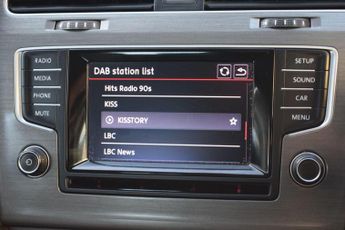 Volkswagen Golf 1.6 TDI BlueMotion Tech SE DSG Euro 5 (s/s) 5dr