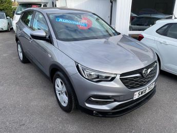 Vauxhall Grandland 1.6 Turbo D BlueInjection SE Auto Euro 6 (s/s) 5dr
