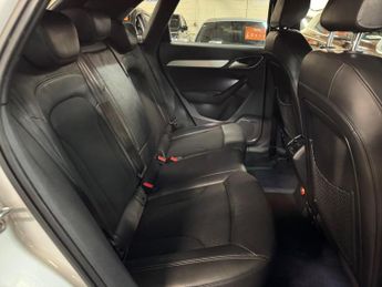 Audi Q3 2.0 TFSI S line SUV 5dr Petrol S Tronic quattro Euro 5 (s/s) (17