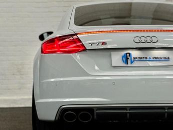 Audi TTS 2.0 TFSI S Tronic quattro Euro 6 (s/s) 3dr
