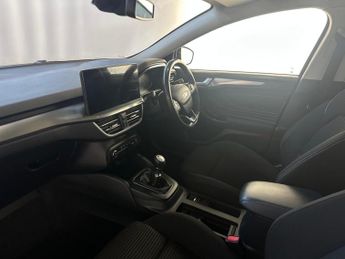 Ford Focus 1.0T EcoBoost Titanium Euro 6 (s/s) 5dr