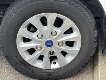 Ford Tourneo Custom 2.0 320 EcoBlue Titanium Minibus Double Cab 5dr Diesel Auto L2 E