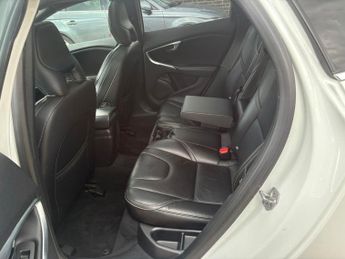 Volvo V40 2.0 D4 R-Design Lux Nav Geartronic Euro 6 (s/s) 5dr