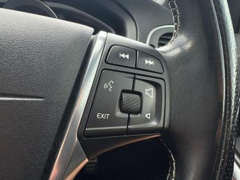 Volvo V40 2.0 D4 R-Design Lux Nav Geartronic Euro 6 (s/s) 5dr
