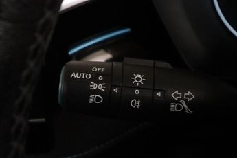 MG MG5 61.1kWh Trophy Long Range Auto 5dr