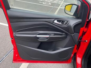 Ford Kuga 2.0 TDCi Titanium Powershift AWD Euro 6 (s/s) 5dr