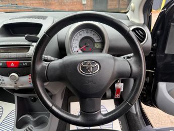 Toyota AYGO 1.0 VVT-i Black MultiMode Euro 4 5dr (AC)