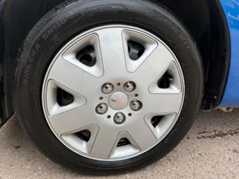 Peugeot 107 1.0 12V Urban 2 Tronic Euro 4 5dr