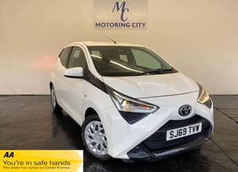Toyota AYGO 1.0 VVT-i x-play x-shift Euro 6 5dr
