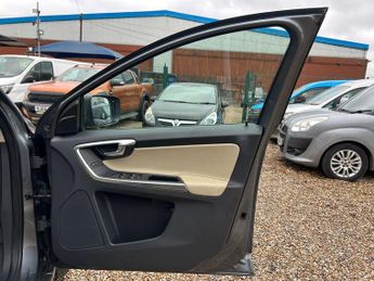 Volvo XC60 2.0 D4 SE Lux Nav Auto Euro 6 (s/s) 5dr