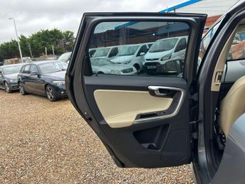 Volvo XC60 2.0 D4 SE Lux Nav Auto Euro 6 (s/s) 5dr