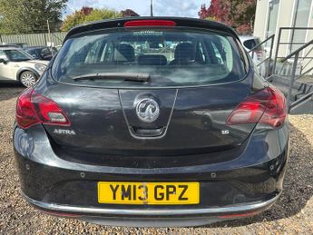 Vauxhall Astra 1.6 16v Elite Auto Euro 5 5dr
