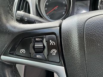 Vauxhall Astra 1.6 16v Elite Auto Euro 5 5dr