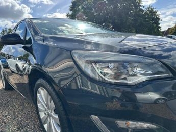 Vauxhall Astra 1.6 16v Elite Auto Euro 5 5dr