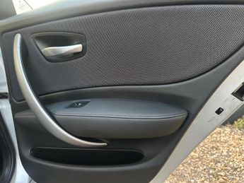 BMW 1 Series 2.0 116i Sport Steptronic Euro 4 5dr