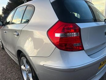 BMW 1 Series 2.0 116i Sport Steptronic Euro 4 5dr