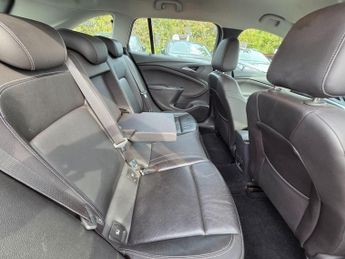 Vauxhall Astra 1.4i Turbo Elite Nav Sports Tourer Auto Euro 6 (s/s) 5dr