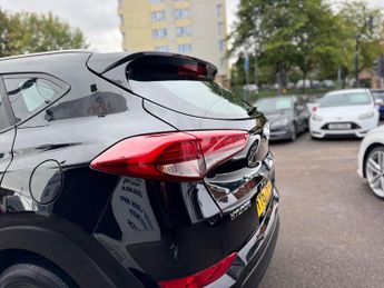 Hyundai TUCSON 1.7 CRDi Blue Drive SE Nav DCT Euro 6 (s/s) 5dr