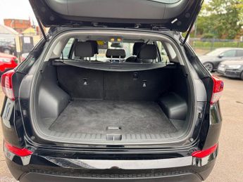 Hyundai TUCSON 1.7 CRDi Blue Drive SE Nav DCT Euro 6 (s/s) 5dr