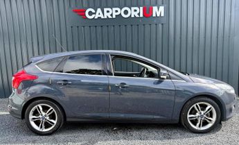 Ford Focus 1.0T EcoBoost Titanium X Euro 5 (s/s) 5dr