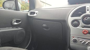 Renault Grand Modus 1.6 VVT Dynamique Auto Euro 5 5dr