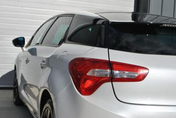 Citroen DS5 2.0 h e-HDi Airdream DSport EGS6 4WD Euro 5 (s/s) 5dr