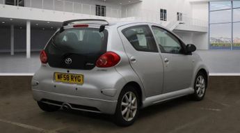 Toyota AYGO 1.0 VVT-i Platinum Euro 4 5dr