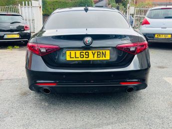 Alfa Romeo Giulia 2.0T Nero Edizione Auto Euro 6 (s/s) 4dr