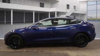 Tesla Model 3 Standard Range Plus Auto RWD 4dr