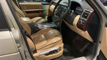 Land Rover Range Rover 4.4 TD V8 Vogue Auto 4WD Euro 5 5dr