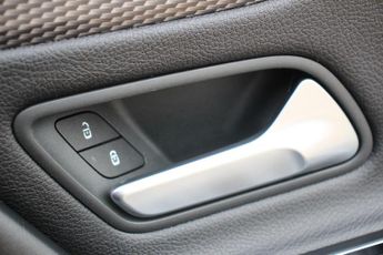 Mercedes-Benz A Class 1.5 A180d Sport (Executive) 7G-DCT Euro 6 (s/s) 5dr